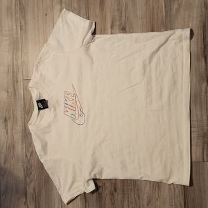 Nike tshirt